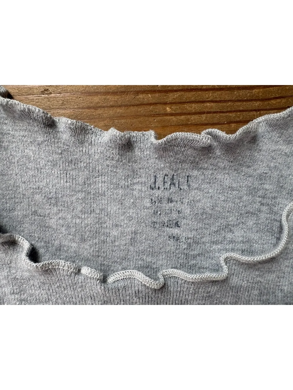 John Galt Brandy Melville Gray Lettuce Hem Long Sleeve Crop Top One Size